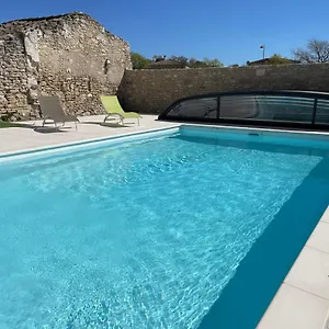 Appartement Clos Du Cardinal Avec Piscine, LʼIsle-sur-la-Sorgue